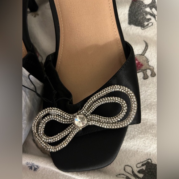 TORRID SIZE 9.5w black silk bunny heel with diamond bows - Picture 4 of 4